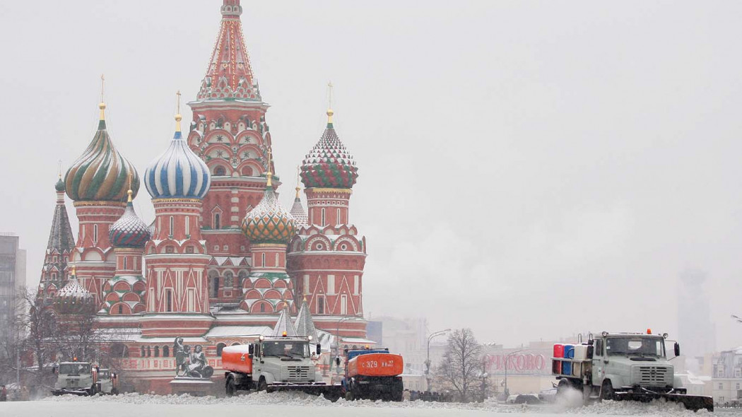 Moscow cold. Холод в Москве. Холодная Москва. Холода в Москве картинка. Москве и холоднее, и суше картинки.