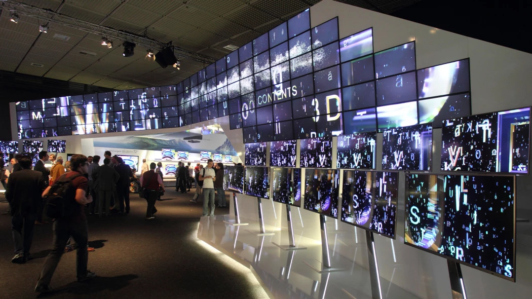 ASRock представила 55-дюймовый монитор с разрешением 8K