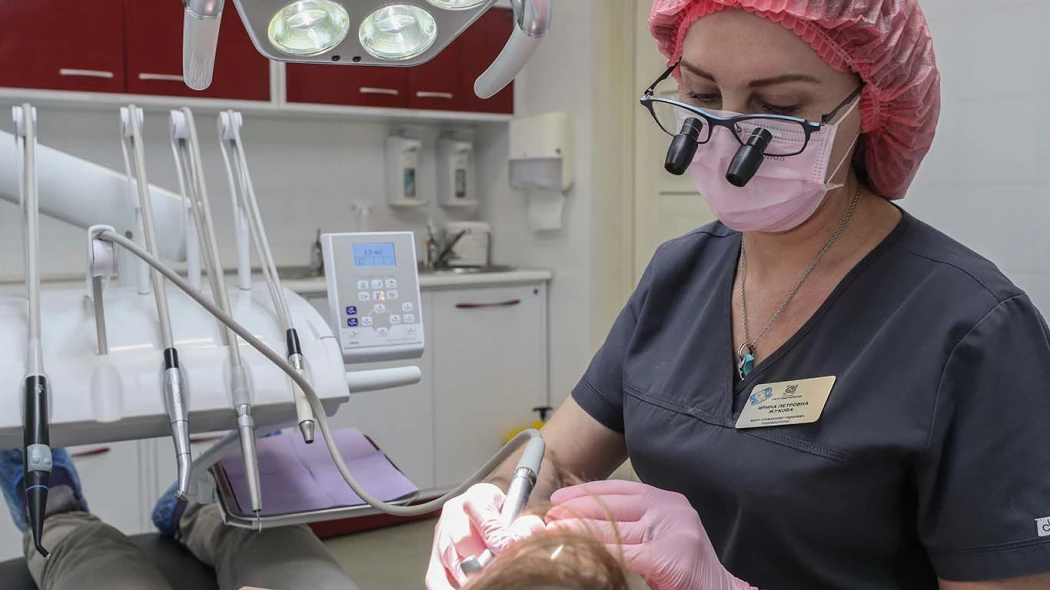 Стоматолог рассказала, кому опасно лечить зубы под наркозом