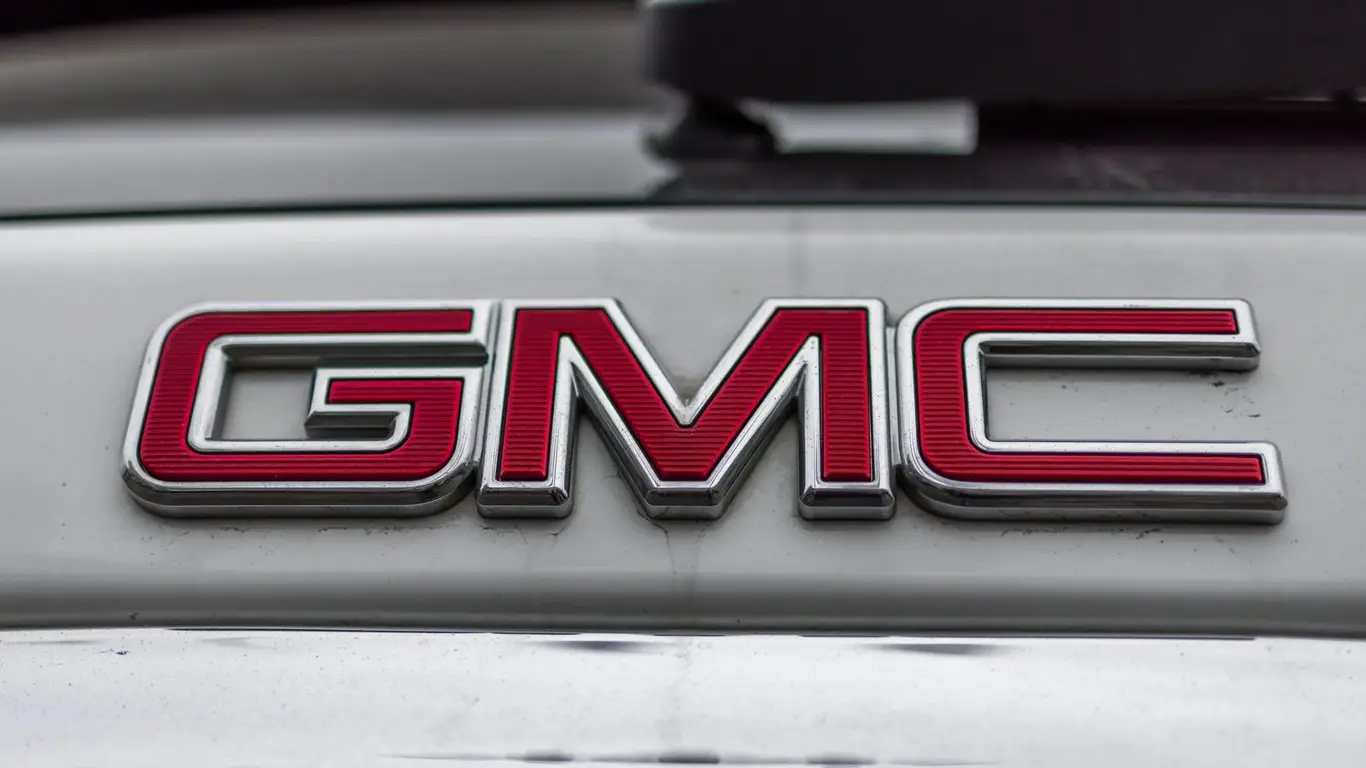 Флагманский внедорожник GMC прошел обновление