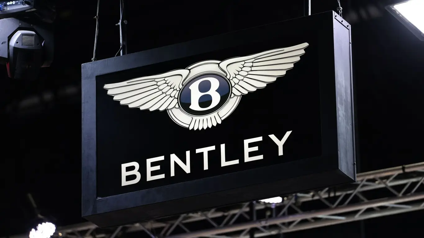 Компания Bentley подготовила новую сувенирную продукцию