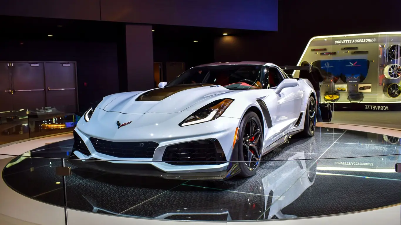 Chevrolet Corvette zr11 ночью