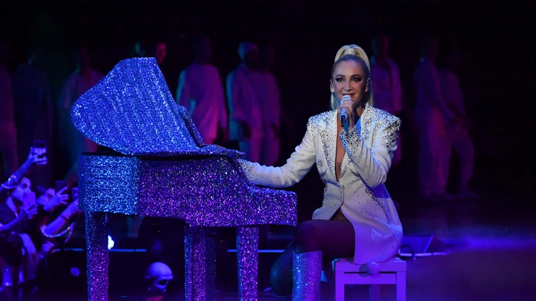 Бузову лишили наград муз. Бузову лишили наград. Бузову лишили наград муз. Бузову лишили наград муз. Награда муз тв.